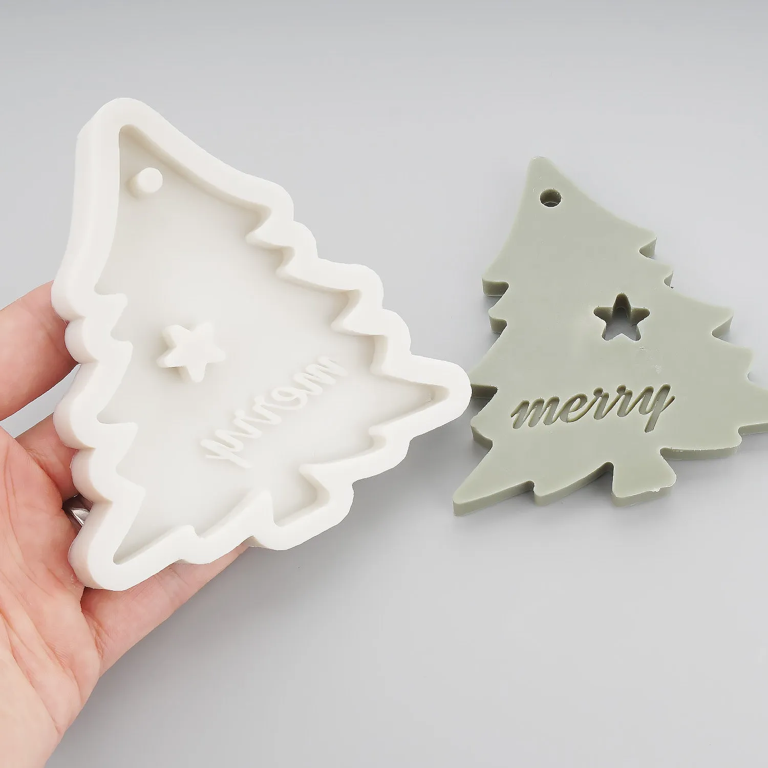 1 PCS Silicone Christmas Tree Car Aroma Mold/ Plaster Mold/ DIY Christmas Gift c