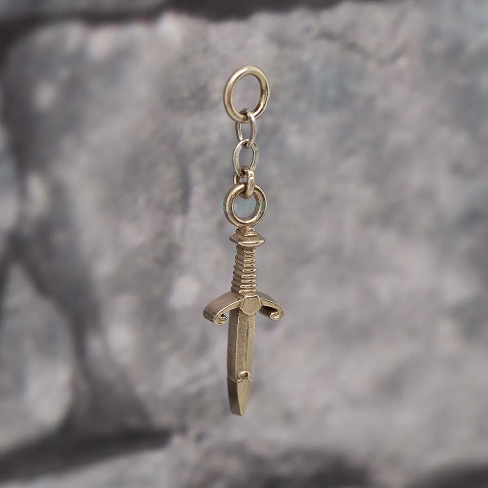 Back Stabber Chain Charm in Gold