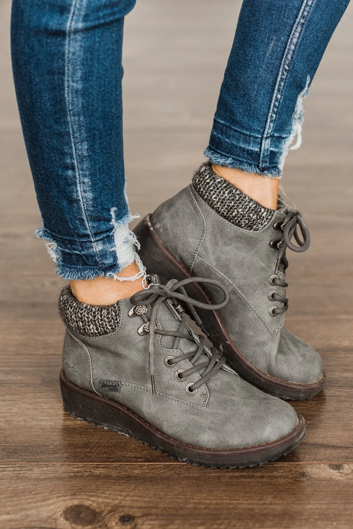 Blowfish Comet Booties- Grey