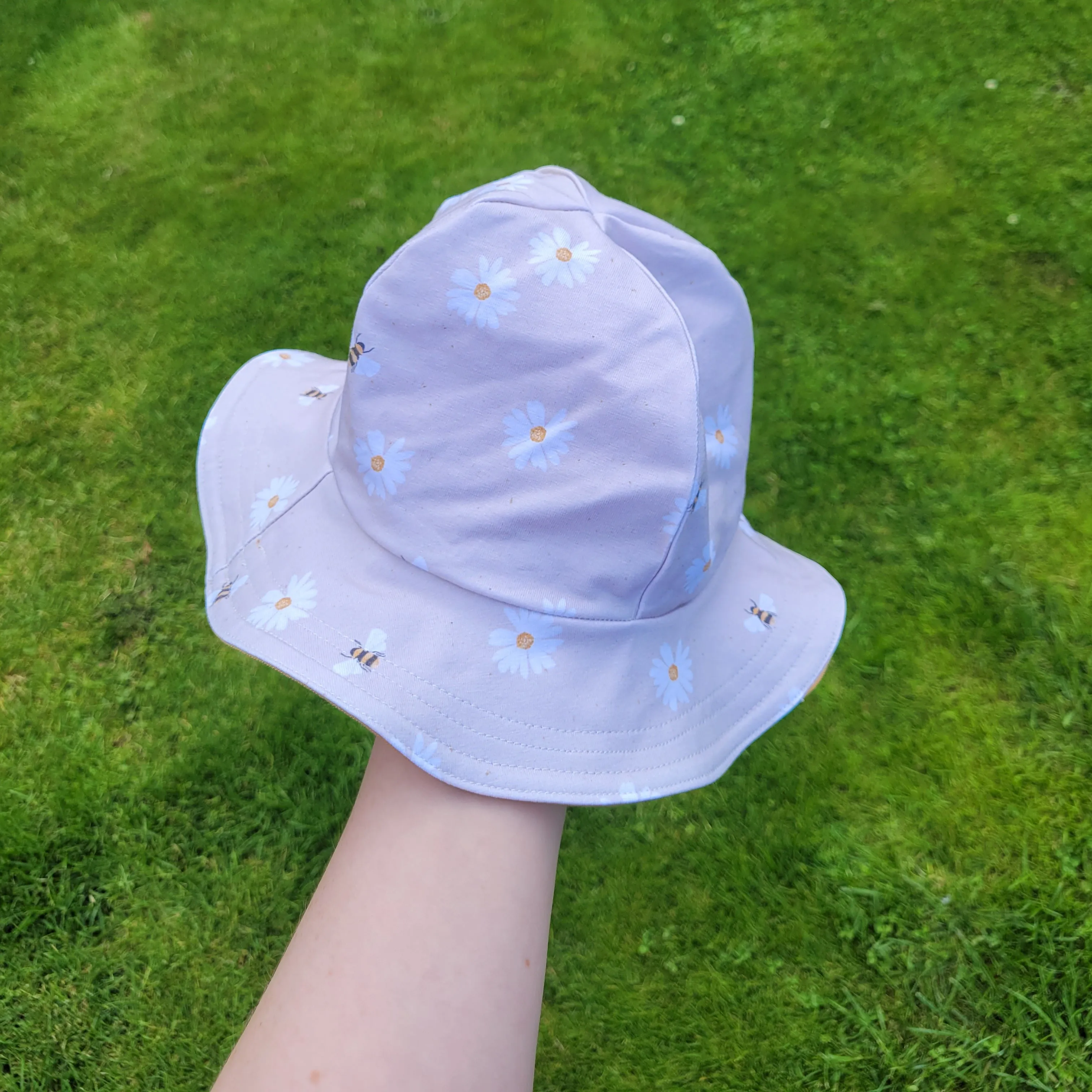 Daisy Sun hat