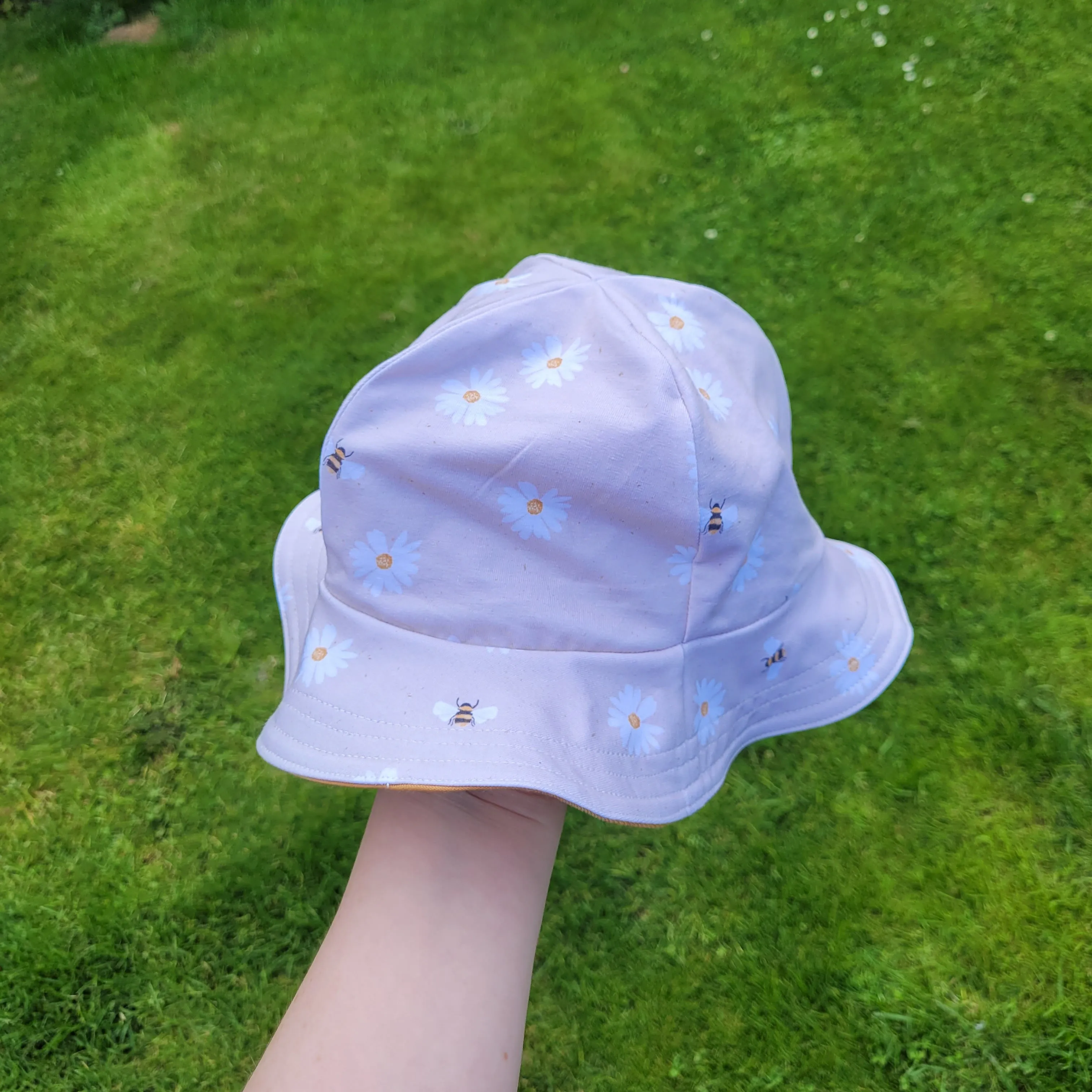 Daisy Sun hat