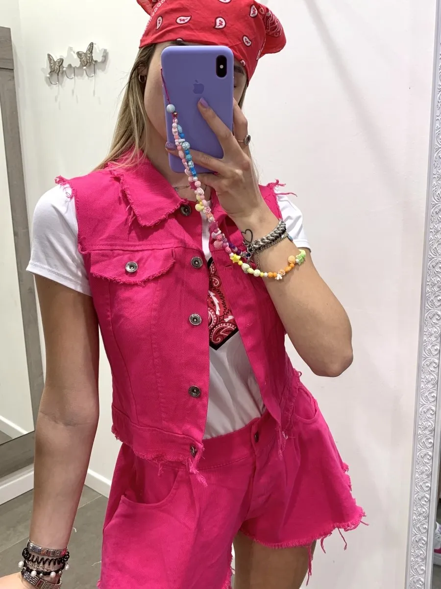 Gilet fucsia di jeans sfrangiato