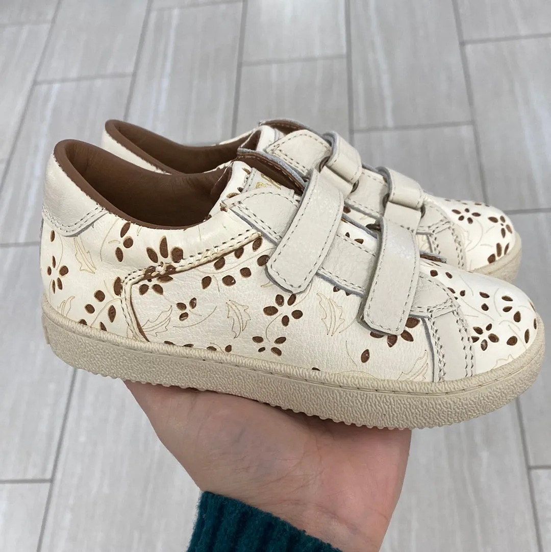 Pepe Cream Stamped Velcro Sneaker