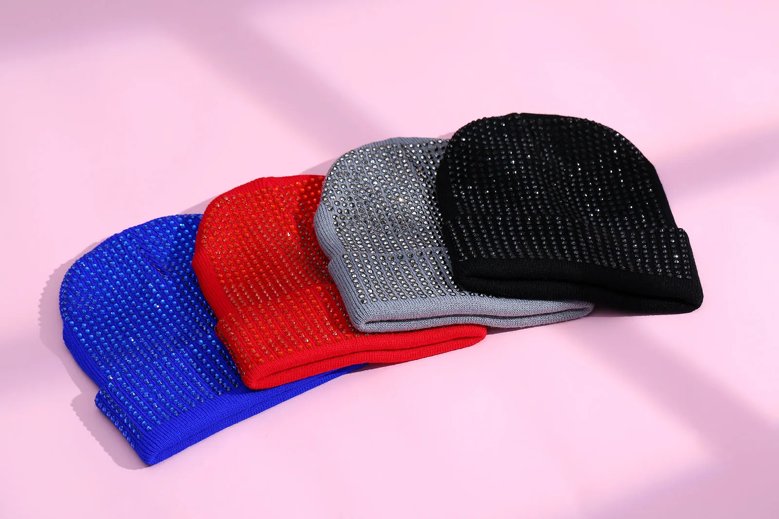 Scarlet Beanie in Black