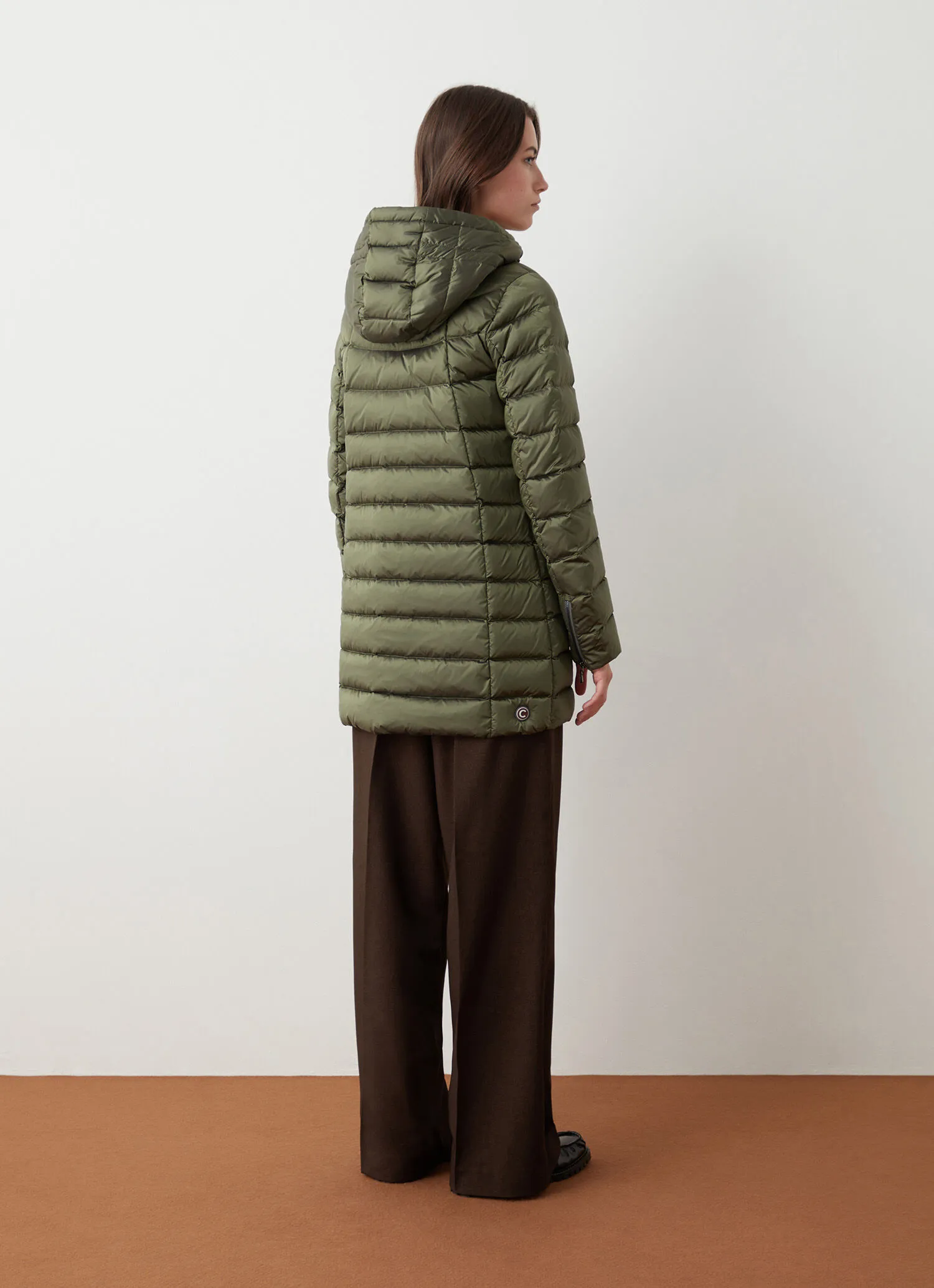 Slightly A-line down jacket-