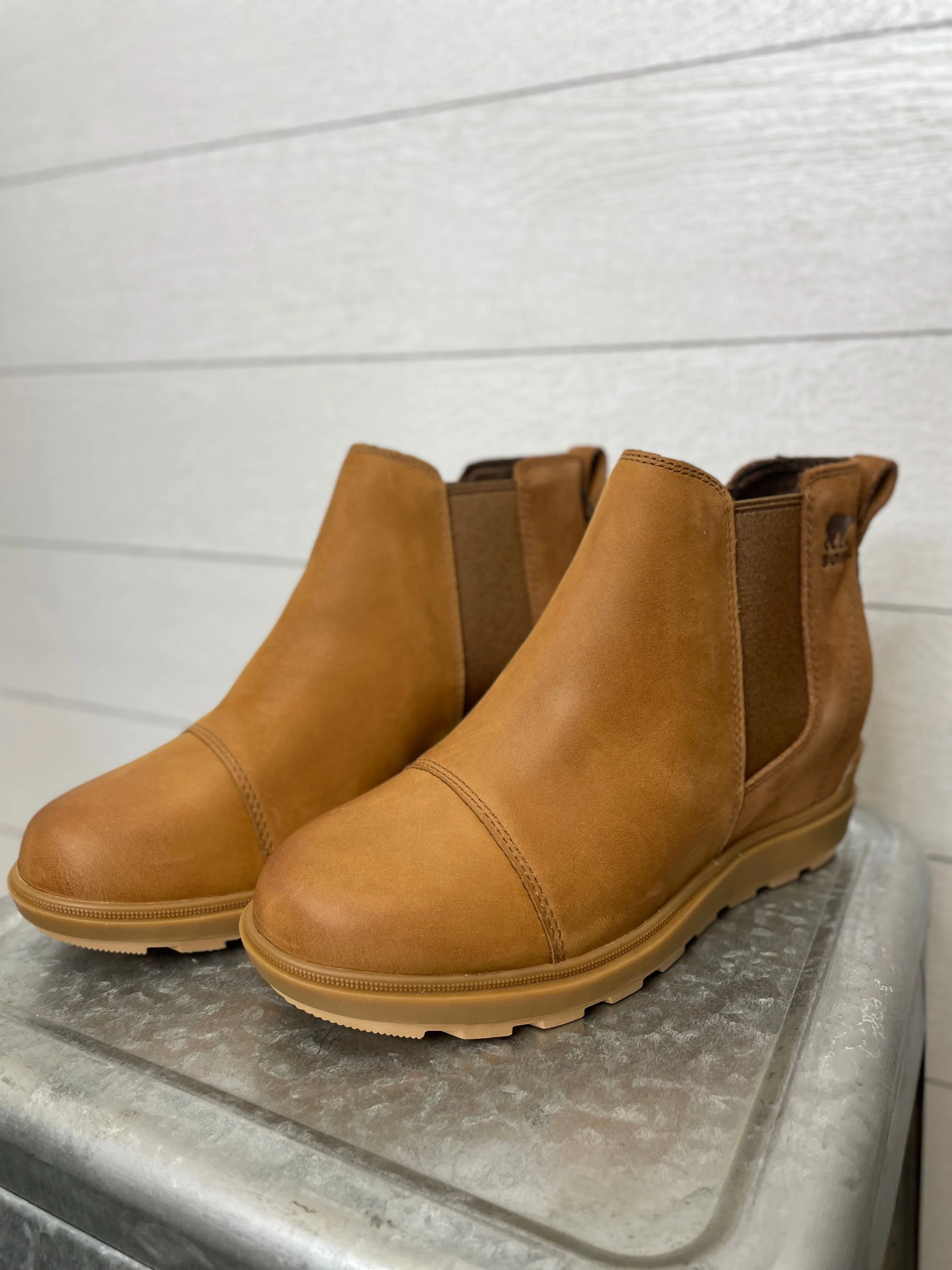 SOREL | Evie ll Chelsea Boot | Taffy Gum