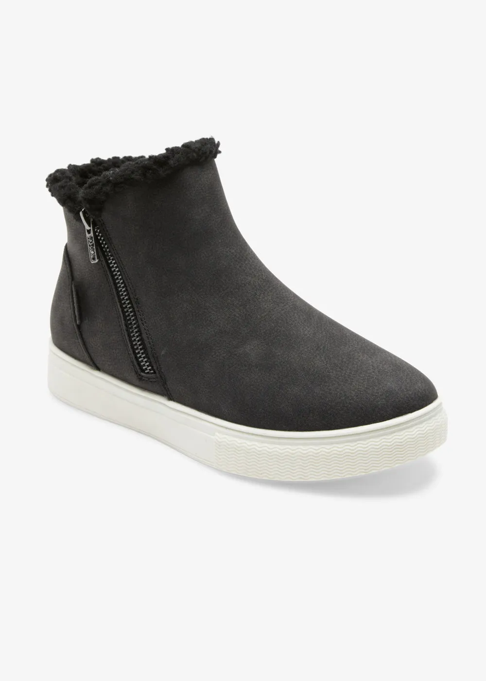 Theeo Boots in Black